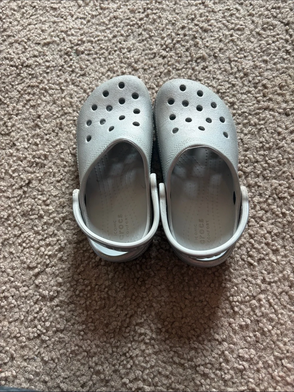 CROCS comfortable silver